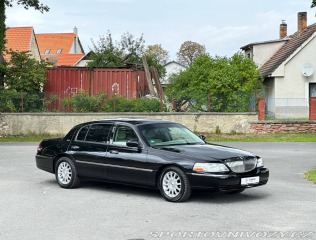   Lincoln Cartier L Town Car