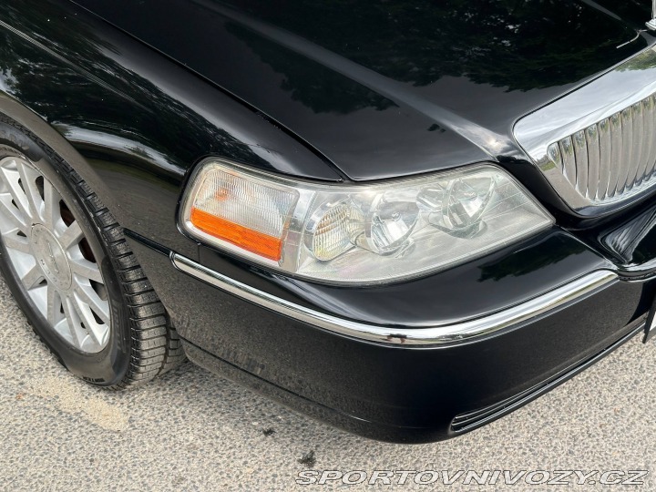 Ostatní značky Ostatní modely Lincoln Cartier L Town Car 2002