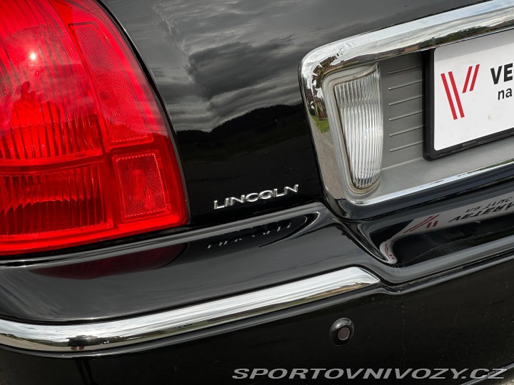 Ostatní značky Ostatní modely Lincoln Cartier L Town Car 2002