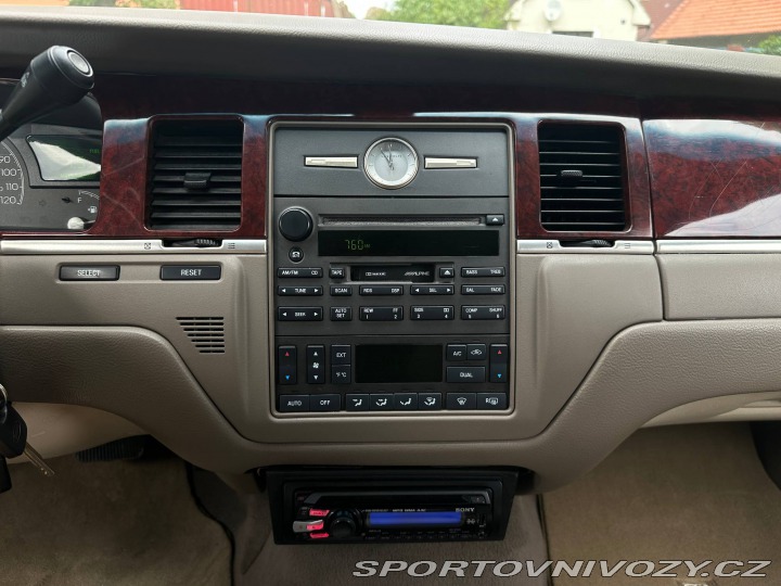 Ostatní značky Ostatní modely Lincoln Cartier L Town Car 2002