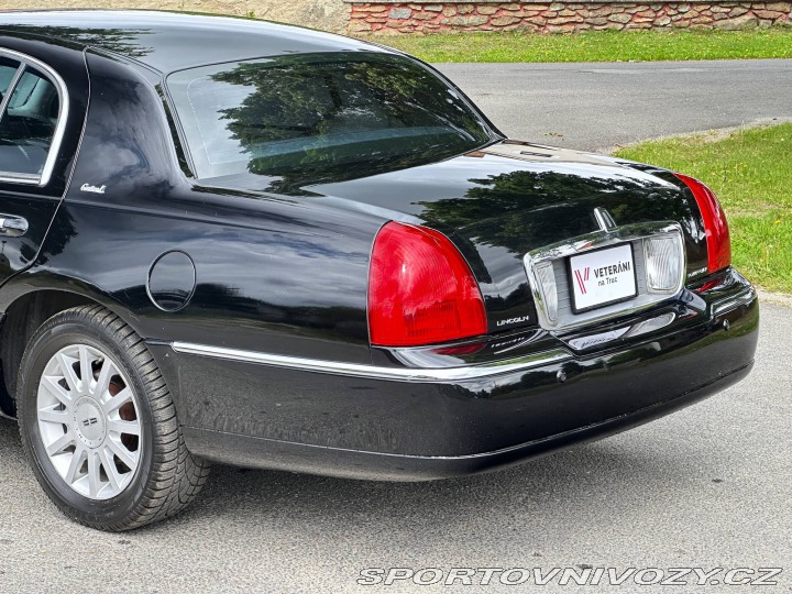 Ostatní značky Ostatní modely Lincoln Cartier L Town Car 2002