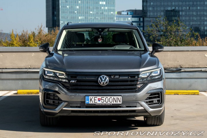 Volkswagen Ostatní modely Touareg 3.0 TDI R-Line 4Motion / 2020