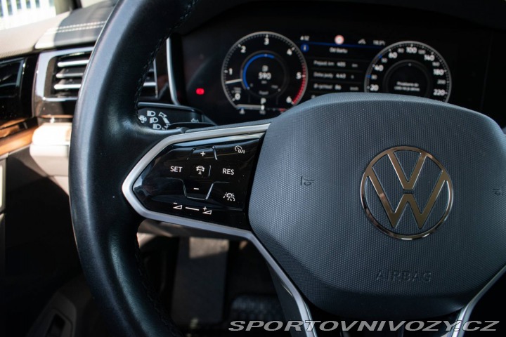 Volkswagen Ostatní modely Touareg 3.0 TDI R-Line 4Motion / 2020