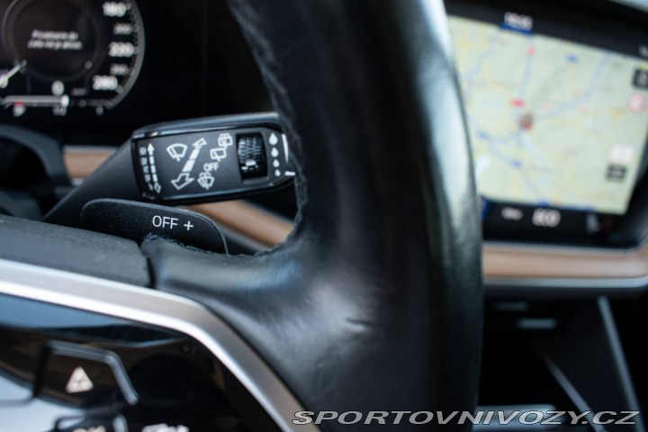 Volkswagen Ostatní modely Touareg 3.0 TDI R-Line 4Motion / 2020