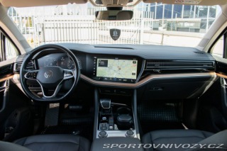 Volkswagen Ostatní modely Touareg 3.0 TDI R-Line 4Motion / 2020