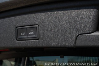 Volkswagen Ostatní modely Touareg 3.0 TDI R-Line 4Motion / 2020