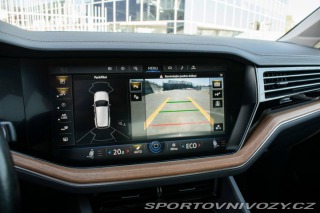 Volkswagen Ostatní modely Touareg 3.0 TDI R-Line 4Motion / 2020