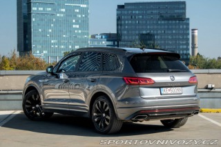 Volkswagen Ostatní modely Touareg 3.0 TDI R-Line 4Motion / 2020