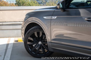 Volkswagen Ostatní modely Touareg 3.0 TDI R-Line 4Motion / 2020