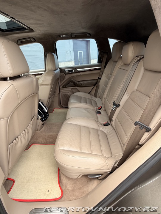 Porsche Cayenne 4.8 Turbo 2012
