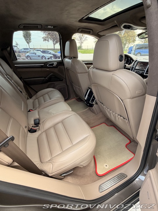 Porsche Cayenne 4.8 Turbo 2012