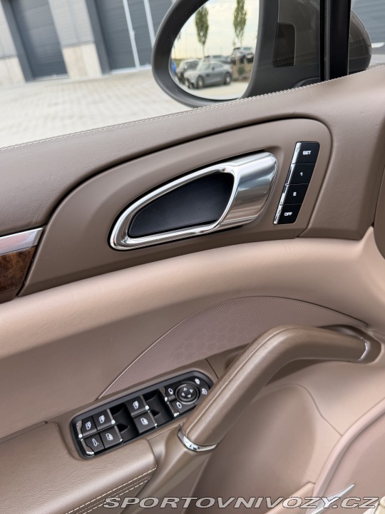 Porsche Cayenne 4.8 Turbo 2012