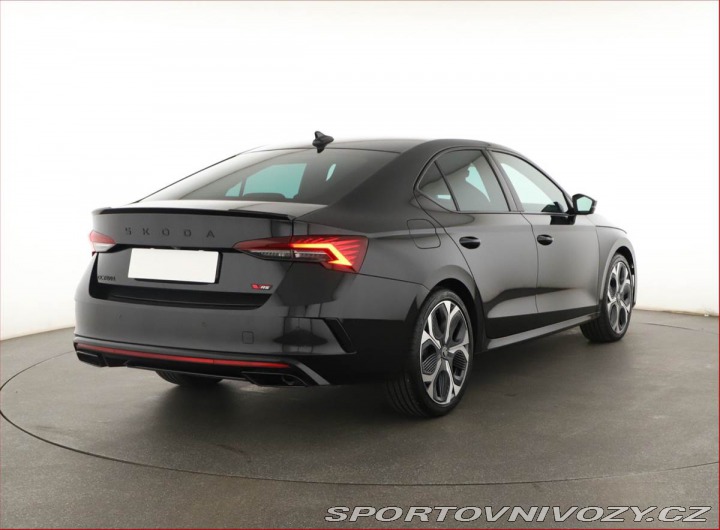Škoda Octavia RS RS 2.0 TSI, RS, KEYLESS 2025