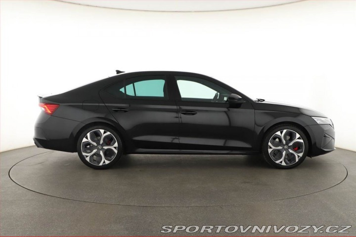 Škoda Octavia RS RS 2.0 TSI, RS, KEYLESS 2025