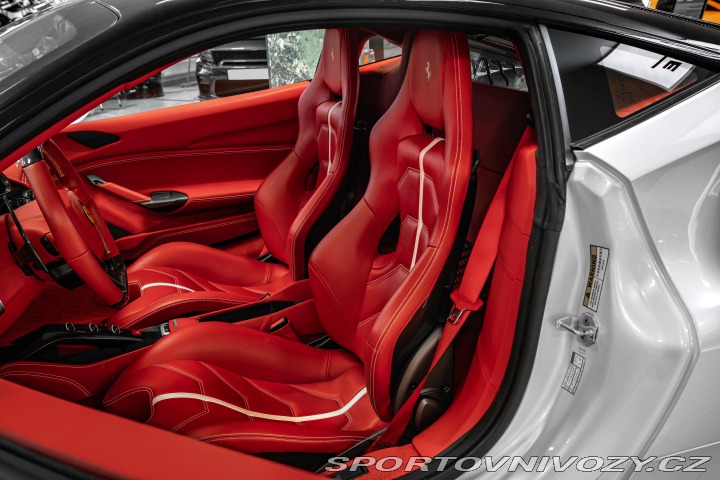 Ferrari 488 GTB LIFT/KAMERA/PPF/VÝFUK 2017
