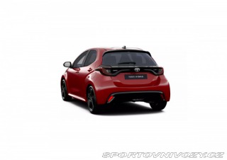 Toyota Yaris 1.5 Hybrid (130 k) Execut 1800