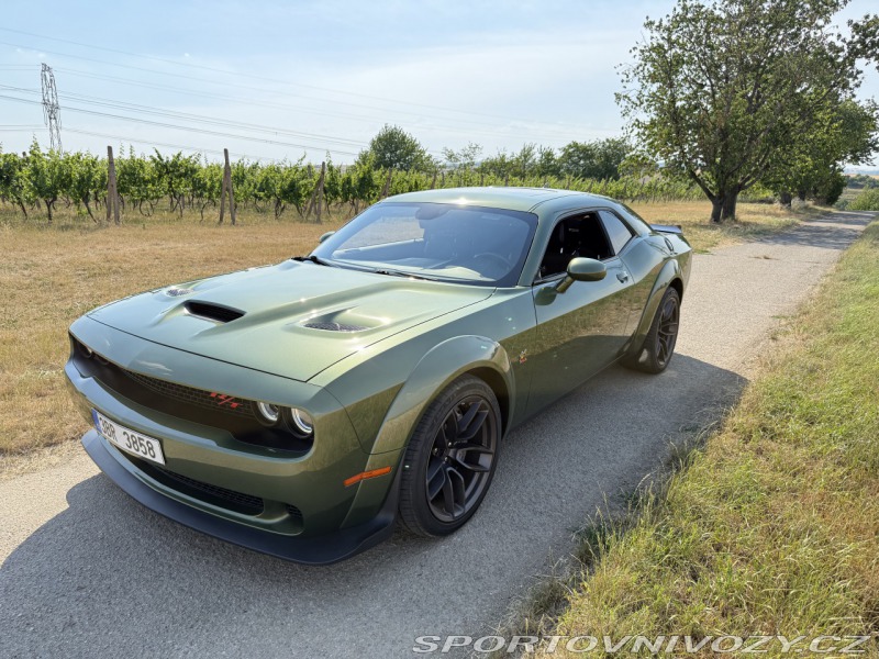 Dodge Challenger