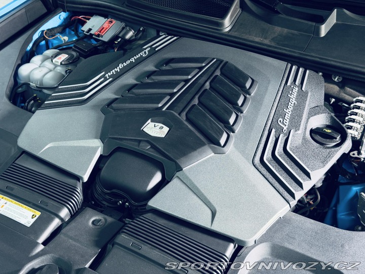 Lamborghini Urus S 23 MASAŽ HUD CARBON ZÁR 2024