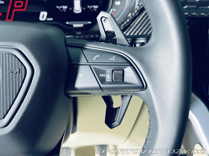 Lamborghini Urus S 23 MASAŽ HUD CARBON ZÁR 2024