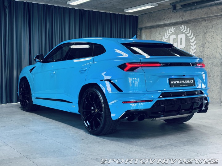 Lamborghini Urus S 23 MASAŽ HUD CARBON ZÁR 2024