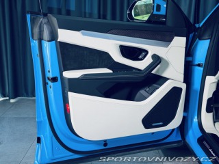 Lamborghini Urus S 23 MASAŽ HUD CARBON ZÁR 2024