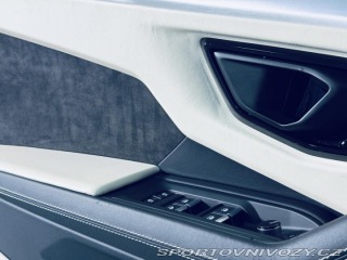 Lamborghini Urus S 23 MASAŽ HUD CARBON ZÁR 2024