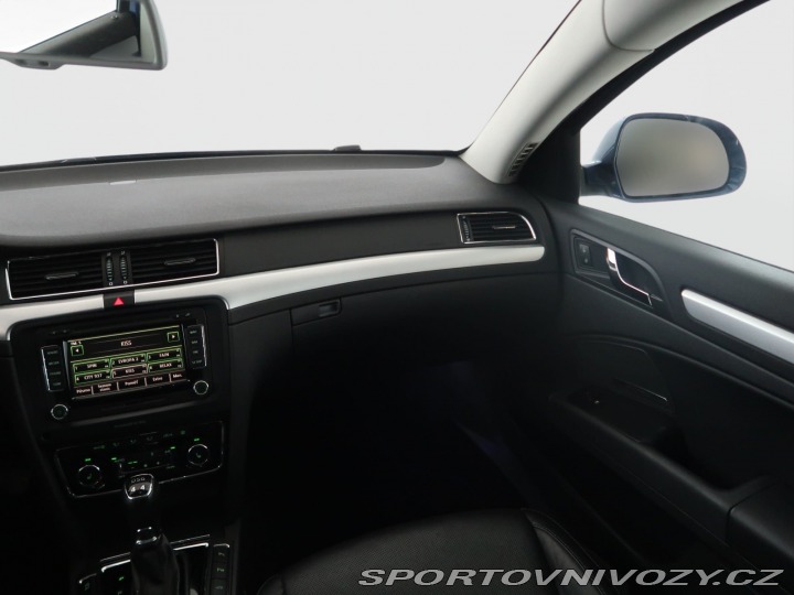 Škoda Superb Elegance 3.6 FSI V6 2013