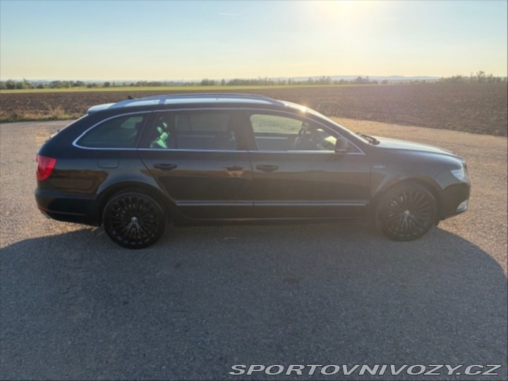 Škoda Superb 3,6 V6 L&K DSG DPH 2012