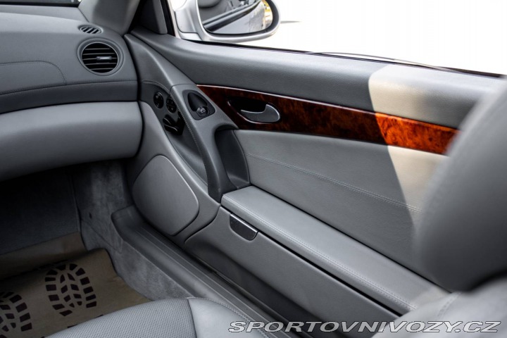 Mercedes-Benz SL 350 V6 180kW / 245k 2004 2004