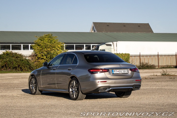 Mercedes-Benz E 220 d 4MATIC A/T AMG Lin 2020