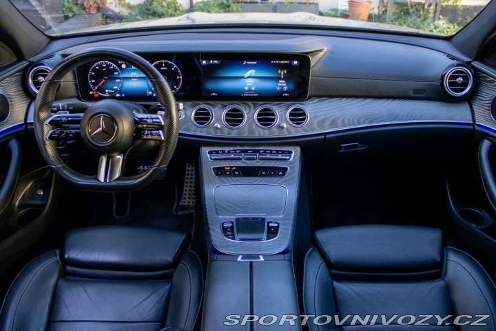 Mercedes-Benz E 220 d 4MATIC A/T AMG Lin 2020