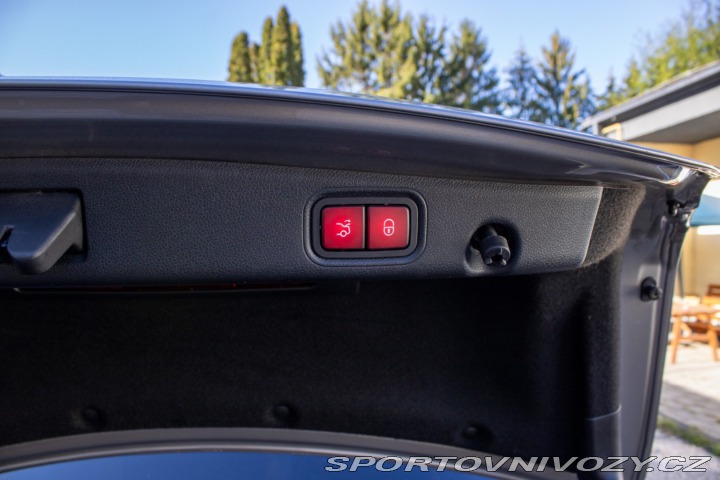 Mercedes-Benz E 220 d 4MATIC A/T AMG Lin 2020