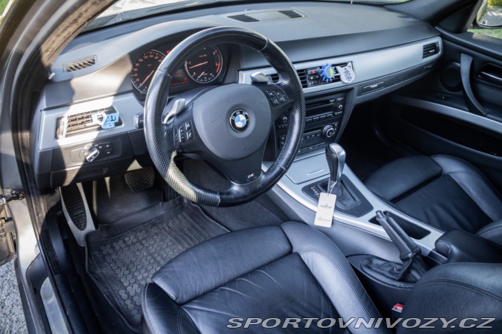 BMW 3 Touring  330d  xDrive A/T 2009