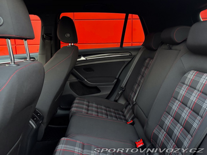 Volkswagen Golf GTI 2.0 TSI 162kW DSG 2015