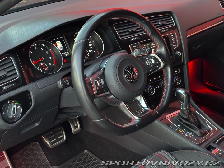 Volkswagen Golf GTI 2.0 TSI 162kW DSG 2015