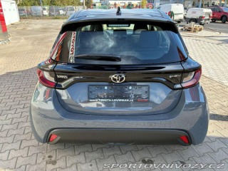 Toyota Yaris Comfort 1,5 Hybrid 115 1800