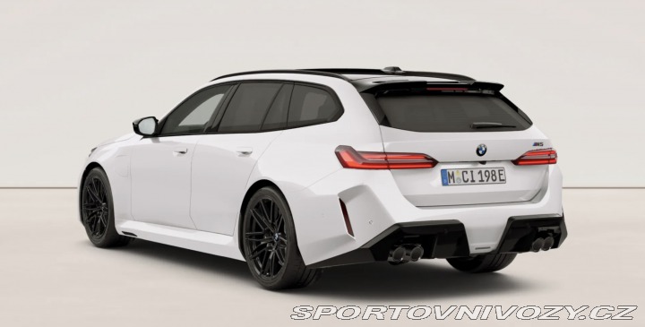 BMW M5 Touring xDrive 2026