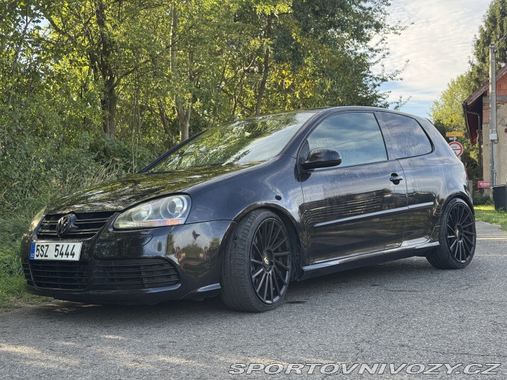Volkswagen Golf R32 2007