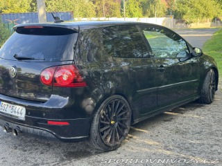 Volkswagen Golf R32 2007