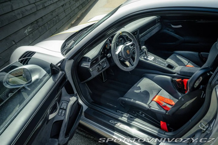 Porsche 911 GT3 RS 2016