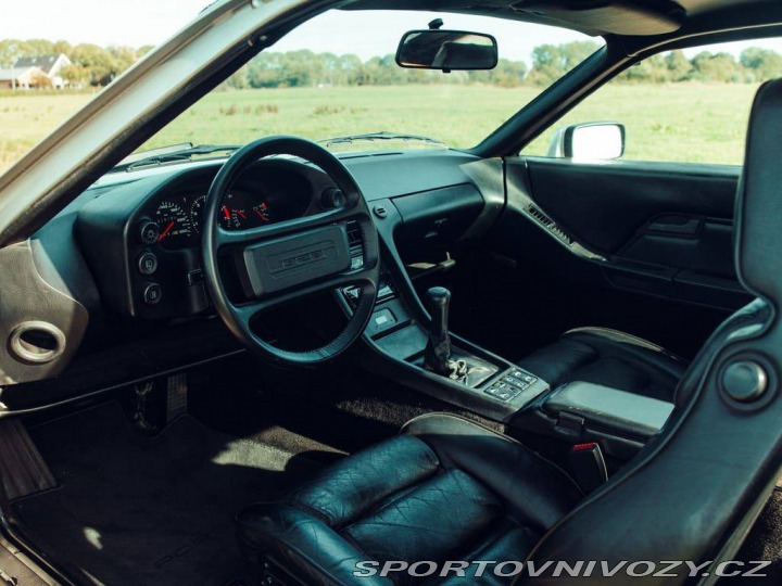 Porsche 928 4.7 S 1983