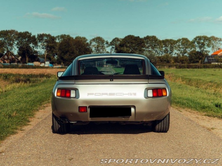 Porsche 928 4.7 S 1983