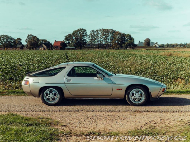 Porsche 928 4.7 S 1983