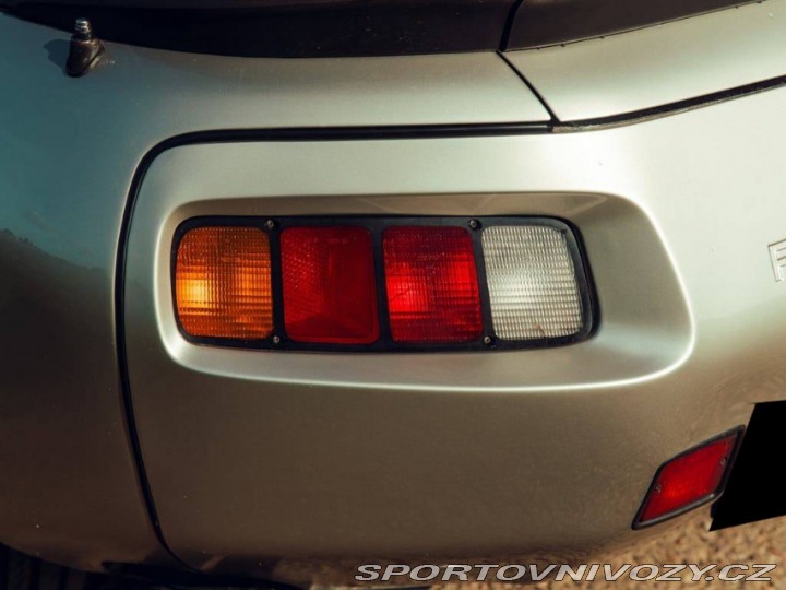 Porsche 928 4.7 S 1983