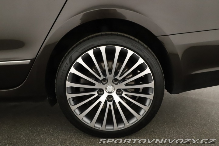 Škoda Superb Laurin&Klement 3.6 FS 2012