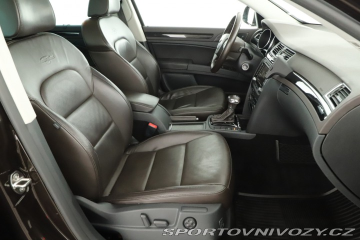Škoda Superb Laurin&Klement 3.6 FS 2012