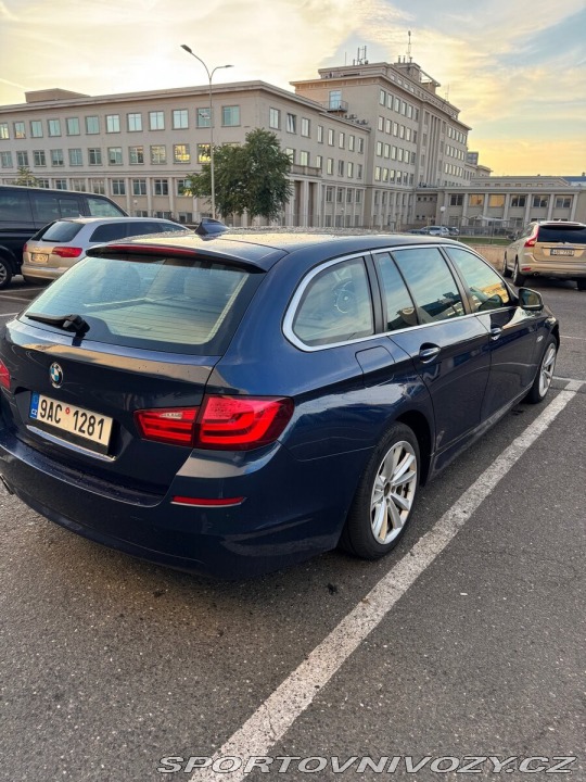 BMW 5 3,0   f 11 1800