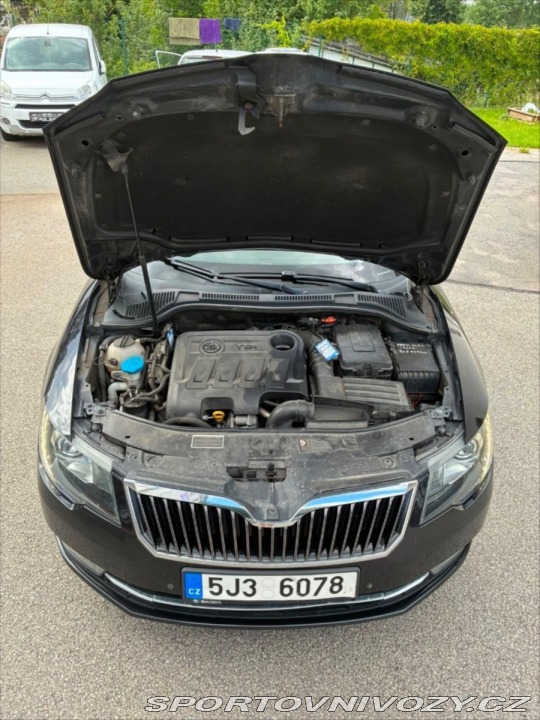 Škoda Superb 2,0 TDI 125 kW 4x4 DSG 2013