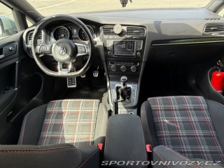 Volkswagen Golf 2,0 GTI Manuální ruční 2017