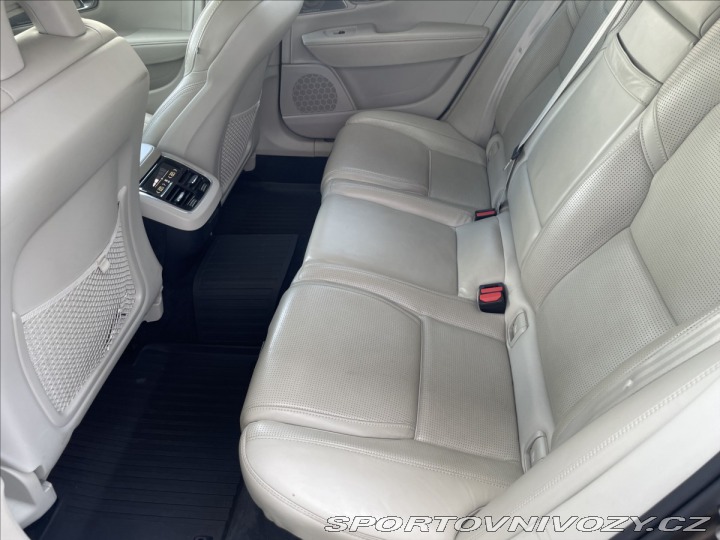 Volvo V90 2,0 D5 AWD INSCRIPTION 1800